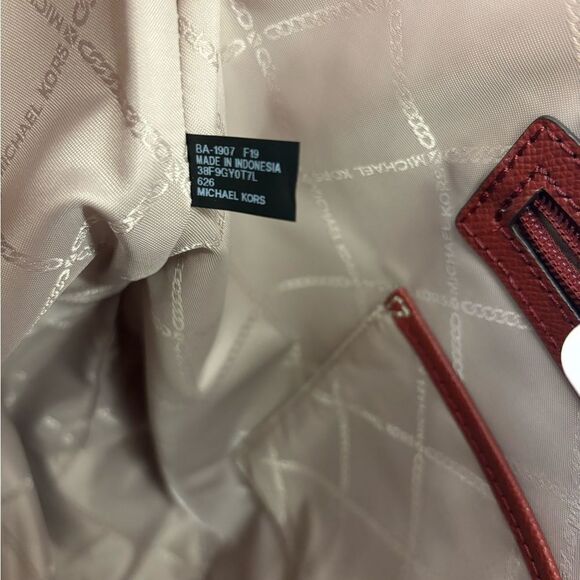 Michael Kors Burgandy Extra Large Leather Tote Bag - Picture 6 of 7